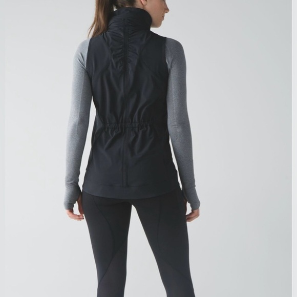 Rare Lululemon Go the Distance Vest Black Size 6 | Retired 2015 Release - Picture 1 of 13
